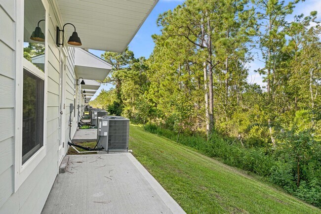 Building Photo - 2430 Clf Holw Cir