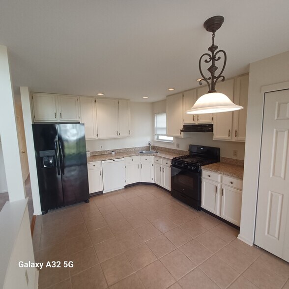 Building Photo - 113 Glennbrook Ct