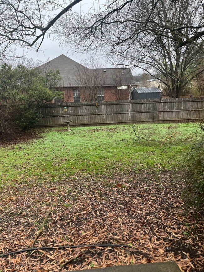 Building Photo - 3 bedroom,2 bath Helena Area