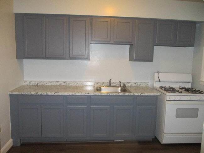 Building Photo - 2863 Edgecombe Cir S