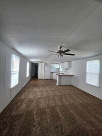 Building Photo - Ready to Move in
