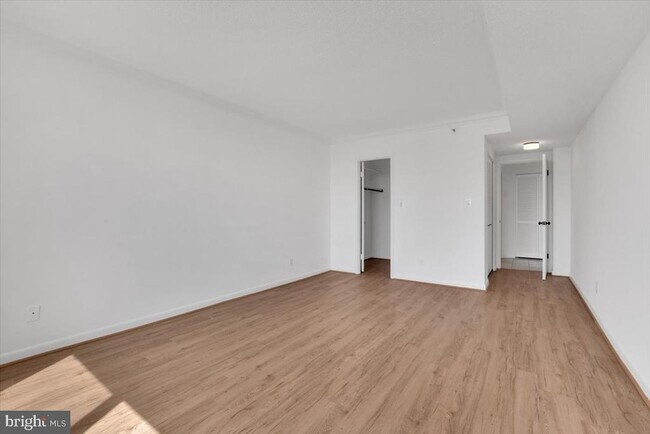 Building Photo - 3709 S George Mason Dr