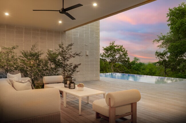 Building Photo - 5205 Scenic View Dr