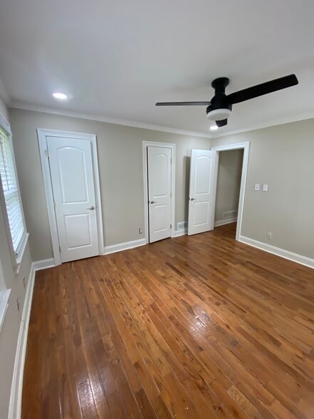 Master bedroom - 1732 Monroe Dr NE