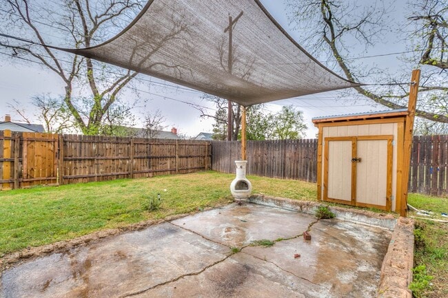 Building Photo - NOW AVAILABLE - Santa Rita Charmer w/ Deta...