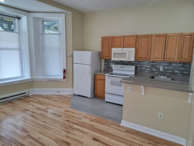 Building Photo - Apsley