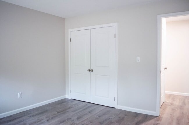 Building Photo - 2-Bed Westville Condo w/ In-unit Laundry & Off-street Parking