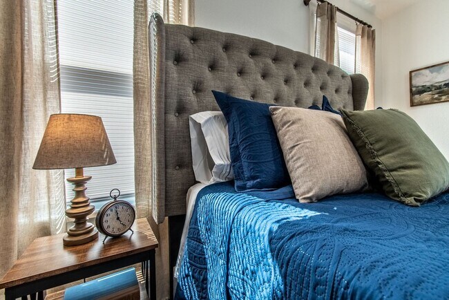 Building Photo - Ready for move in