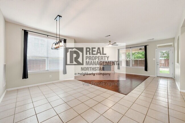 Building Photo - 405 Driftwood Ct