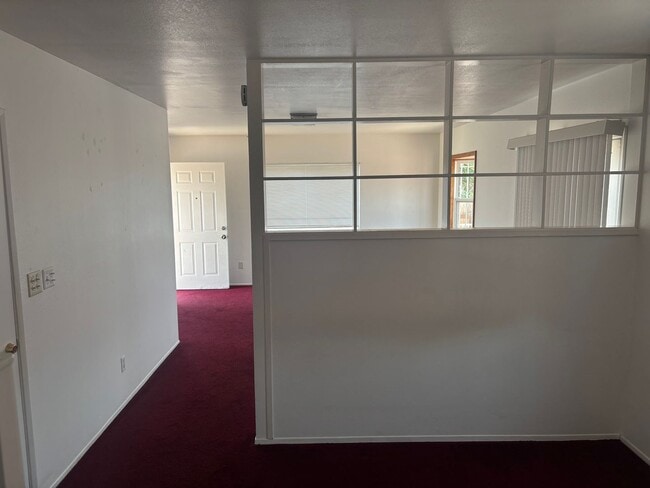 Building Photo - Studio in Chula Vista with spacious backyard.