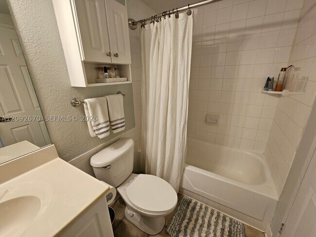 Building Photo - 2501 S Ocean Dr