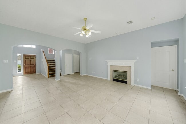 Building Photo - 17610 Forest Haven Trail