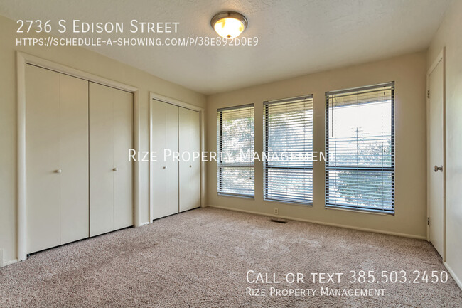 Building Photo - 2736 S Edison St