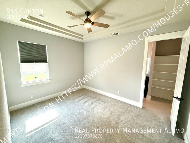 Building Photo - **APPLICATION RECEIVED** MUST SEE!!! 3 Bed...