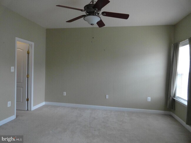 Building Photo - 42572 MAGELLAN