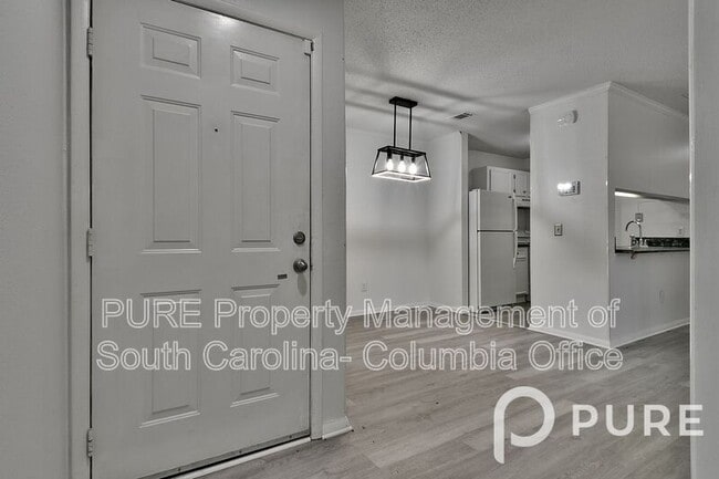 Building Photo - 207 Weddell St