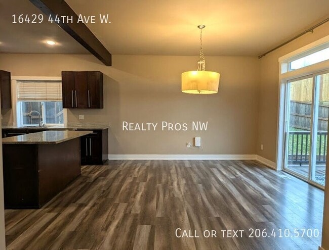 Building Photo - 16429 44th Ave W