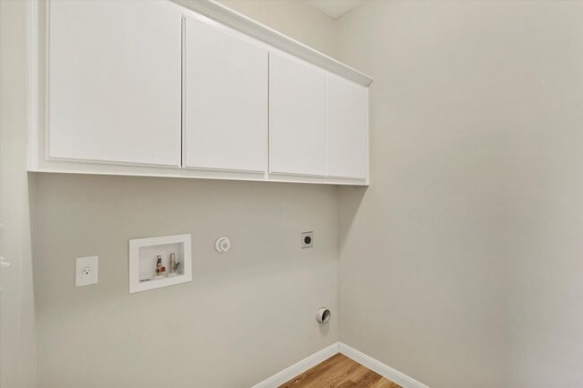 Building Photo - 213 Grange St