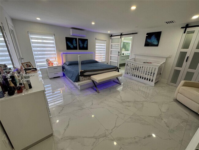 Building Photo - 10412 SW 173rd St