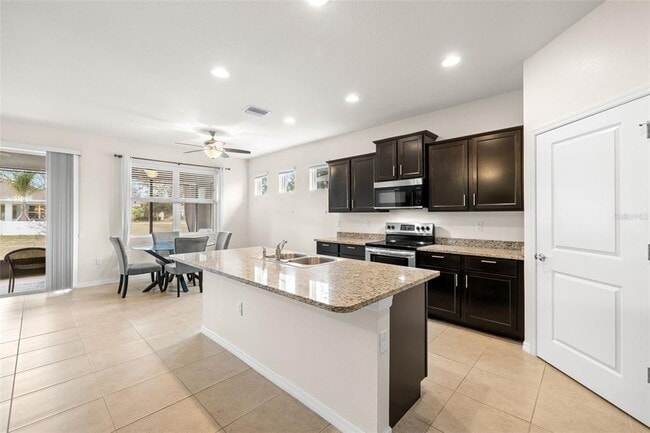 Building Photo - 13562 Paddington Wy