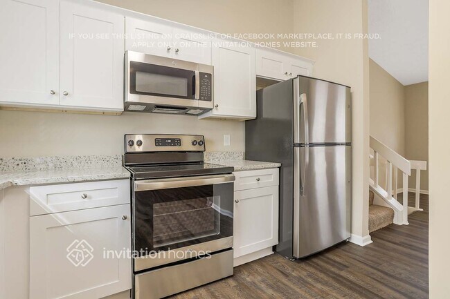 Building Photo - 691 Tarkington Rd N