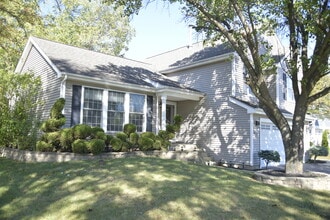 Building Photo - 1644 Stockton Ln