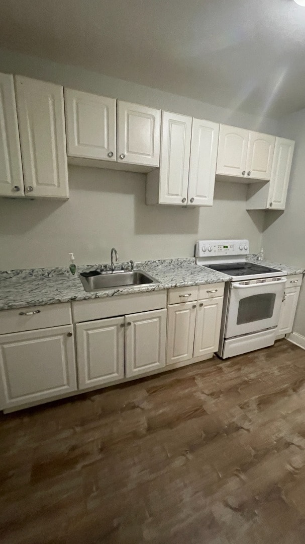 Building Photo - Spacious 4-Bedroom Home with 2 Full Bathrooms – Section 8 Approved and Ready for Move-In!