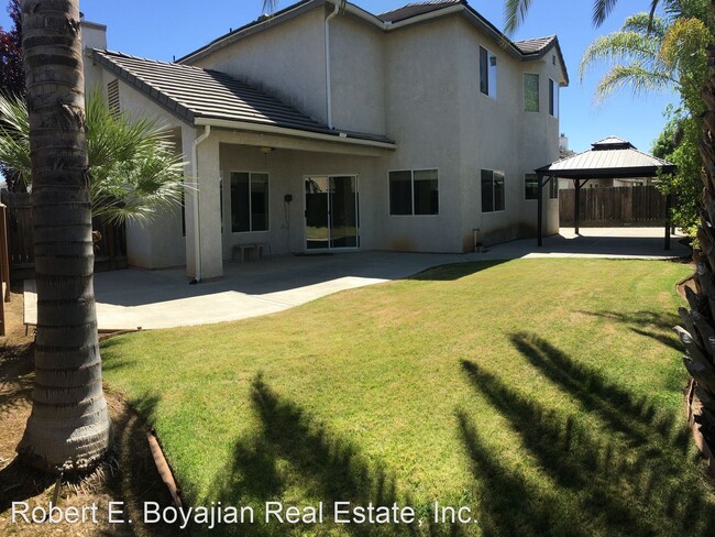Building Photo - 5 br, 3 bath House - 2986 E. Plymouth Way