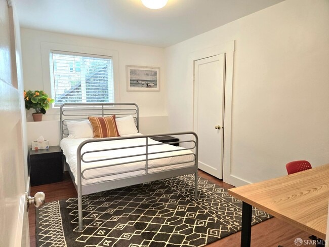 Building Photo - 365 22nd Ave