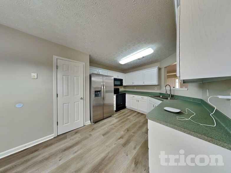 Building Photo - 1221 Brown's Country Ln