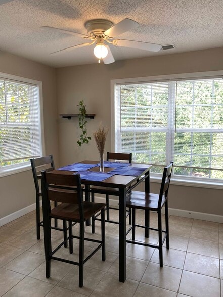 Building Photo - 3710 Pardue Woods Pl