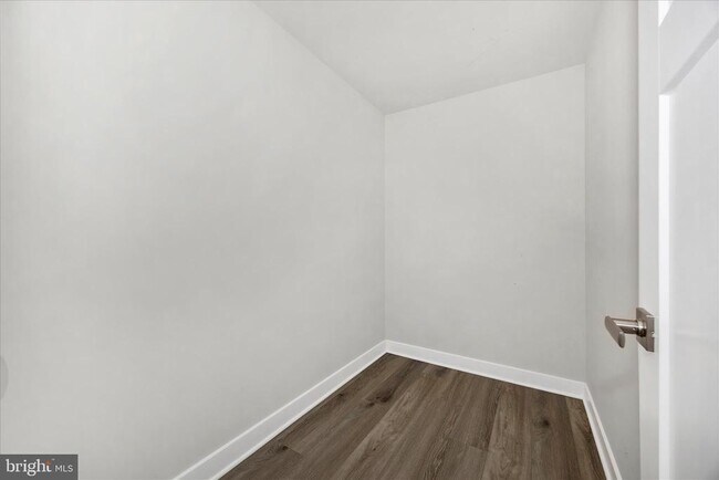 Building Photo - 195 Bel Aire Ln