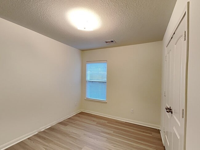 Building Photo - 22431 Bauer Canyon Dr