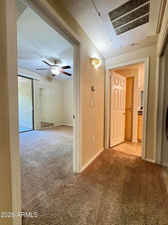 Building Photo - 18416 N Cave Creek Rd