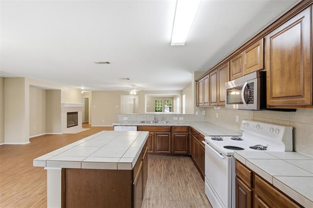 Building Photo - 1434 Mission Hills Ln