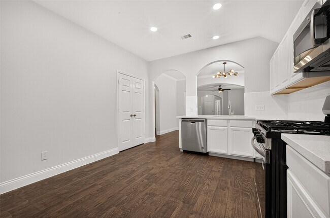 Building Photo - 20707 Pine Rain Ct