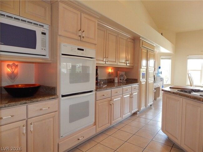Building Photo - 1320 Crystal Valley Dr