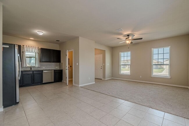 Building Photo - 384 Witchhazel Way