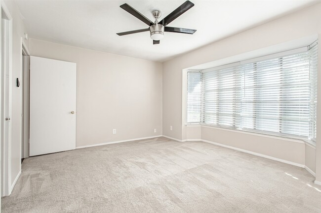 Building Photo - 7549 Brentcove Cir