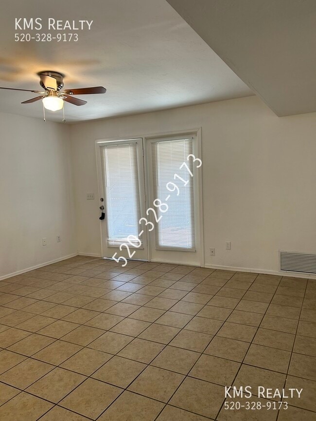 Building Photo - 5126 E Bellevue St