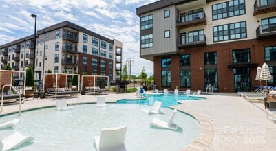 Building Photo - 704 W Tremont Ave