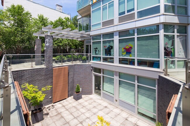 Building Photo - 163 Washington Ave