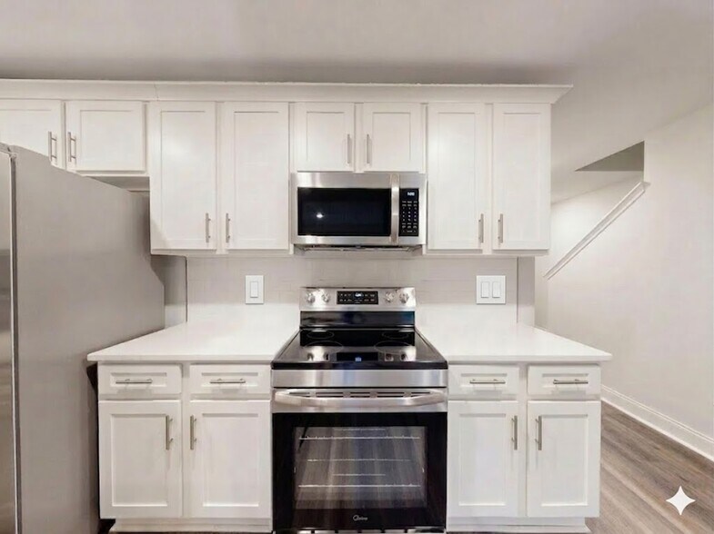 Building Photo - 232 Winding Chestnut Dr