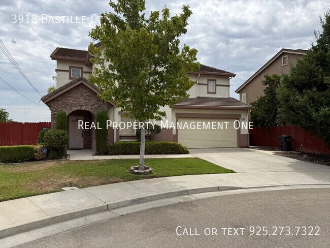 Building Photo - 3918 Bastille Ct