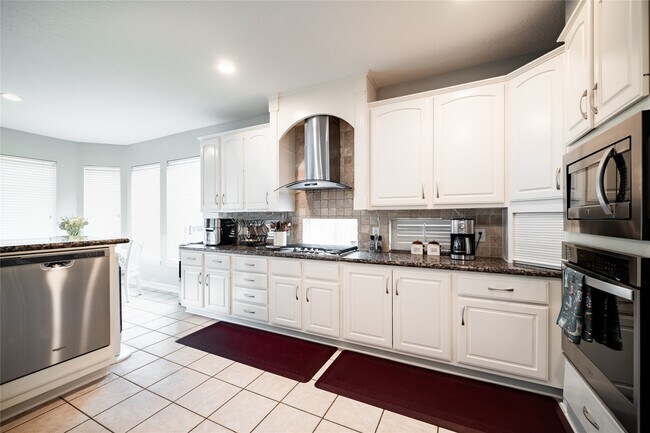 Building Photo - 5810 Misty Island Ct