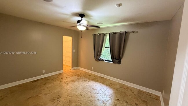 Building Photo - 11540 NW 27th Ct