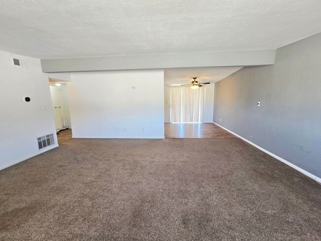 Building Photo - Cozy 3 Bedroom 1.5 Bathroom Near The Natio...