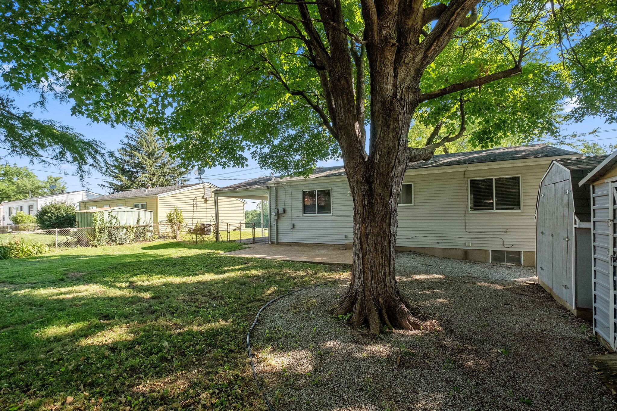 Building Photo - 12720 Missouri Bottom Rd