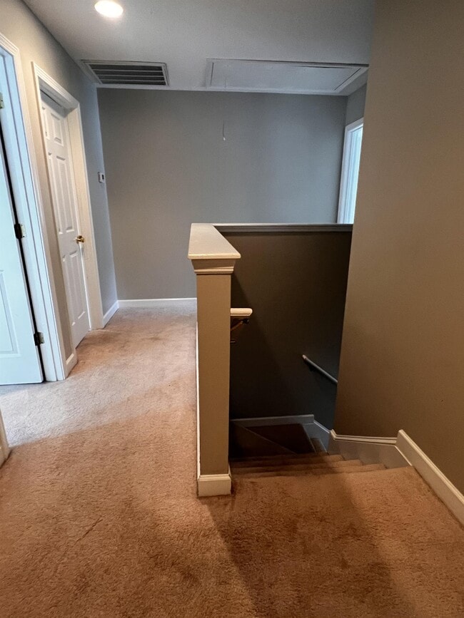 Building Photo - 708 Tattnall Dr