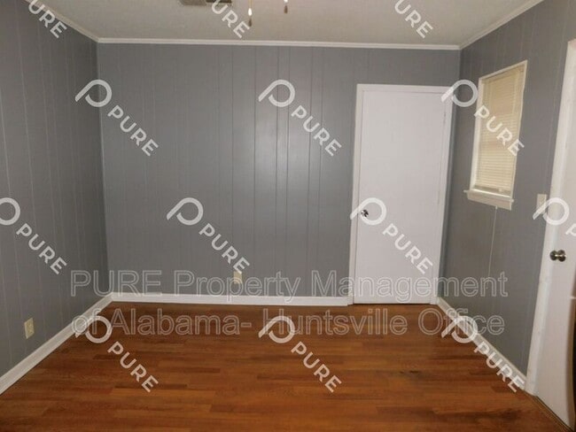 Building Photo - 4012 Offutt Ct NW